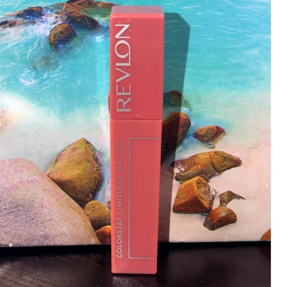 Revlon ColorStay Limitless Matte Liquid Lipstick 005 Strut Pink Coral 0.17oz